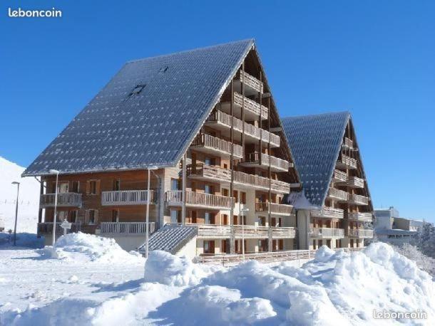 Superbesse Appartement 4-6 Pers. 2 Ch. Dans Residence 3 Etoile Avec Piscine Exterior photo